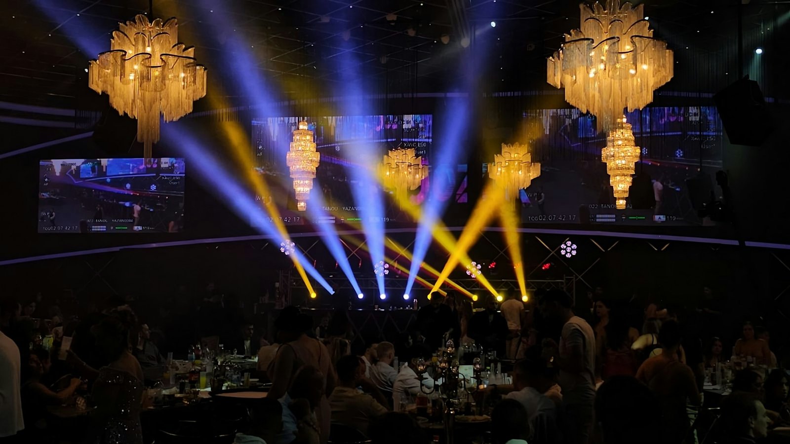 05 meetings mice gala stage